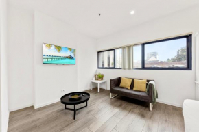 Burwood 1Br studio nearTrain StationShopping, Sydney